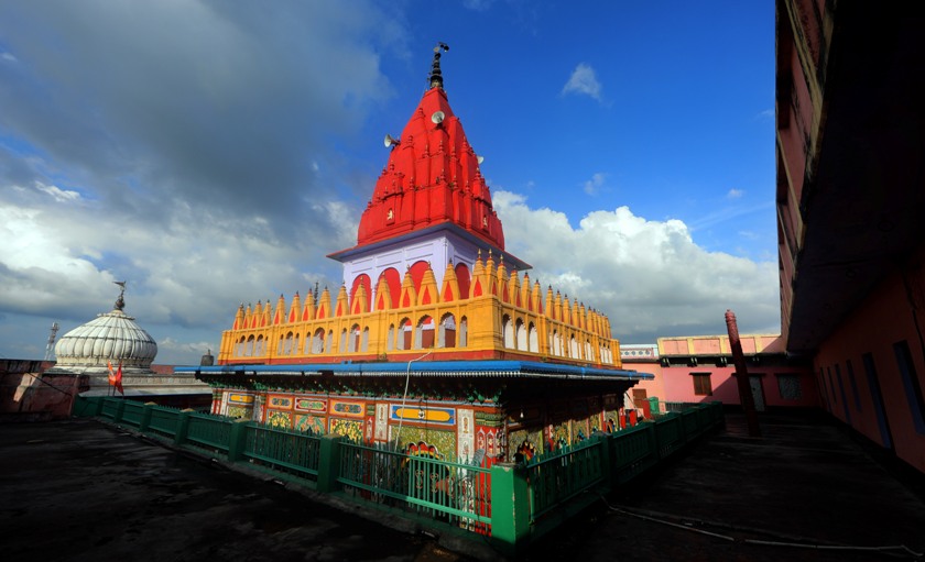 Hanuman Garhi Tourist Places in Ayodhya