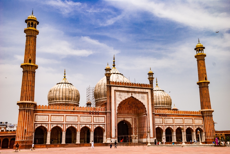 Jama Masjid Tourist Places in Lucknow