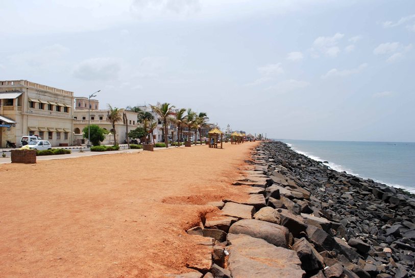 Promenade Beach Tourist Places in Pondicherry