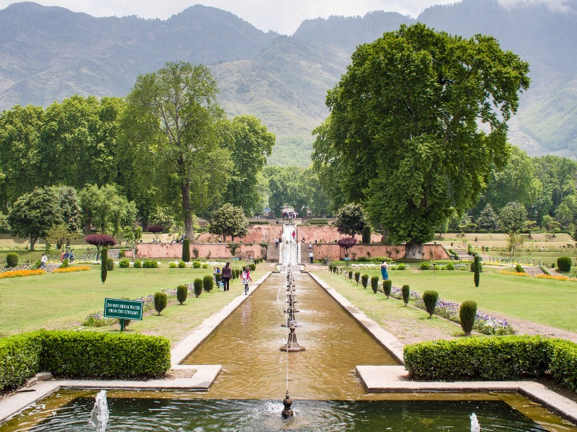 Nishat Bagh Tourist Places in Srinagar