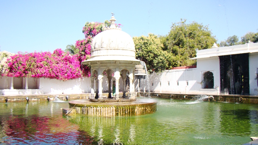 Saheliyon-ki-Bari Tourist Places in Udaipur