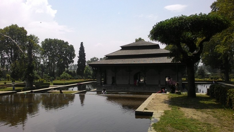 Shalimar Bagh Tourist Places in Srinagar