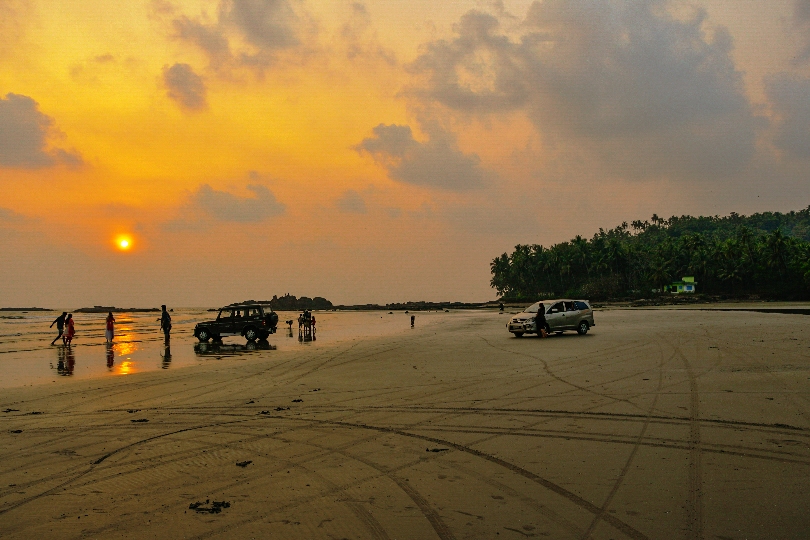 Muzhappilangad Drive-in Beach Tourist Places in Kannur